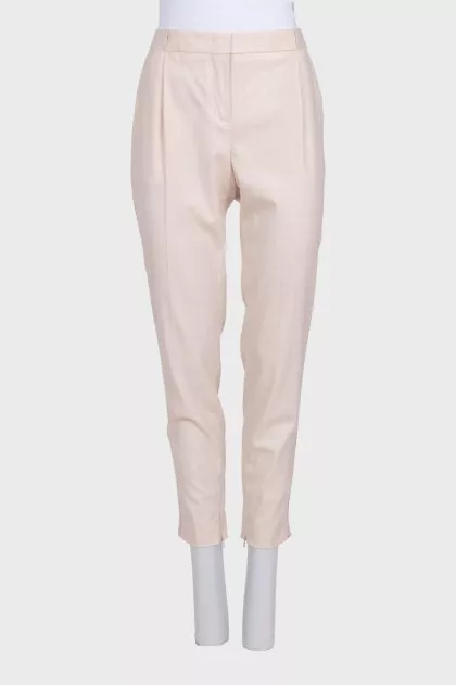 Tapered wool trousers with pockets