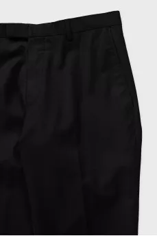 Men's straight black trousers with creases