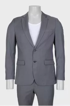 Men's suit with straight trousers made of gray wool