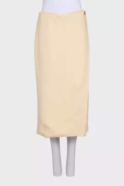 Wide-leg yellow trousers