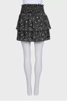 Black fitted skirt with a print
