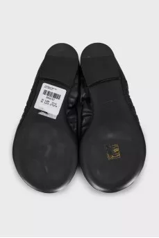 Black leather ballet flats with gathers