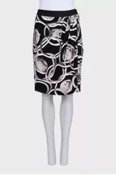 Black and white pencil skirt