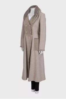 Gray coat with a knitted collar