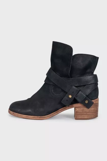Elora boots