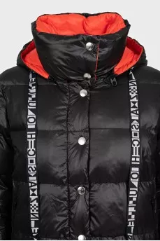 Reversible cropped down jacket with a hood