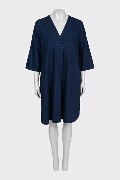 Loose dark blue dress