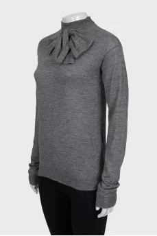 Gray turtleneck with a bow