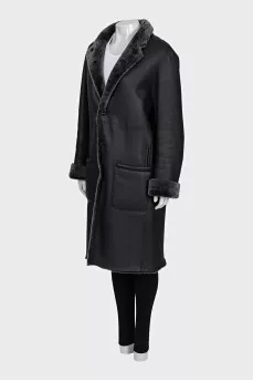 Double-sided straight-cut sheepskin coat with patch pockets