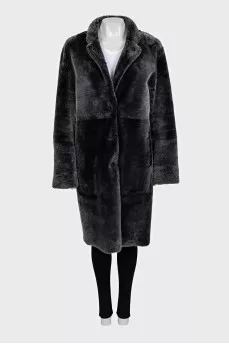 Double-sided straight-cut sheepskin coat with patch pockets