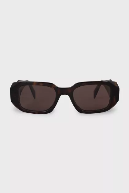 Rectangular sunglasses with a printed pattern and shaped temples