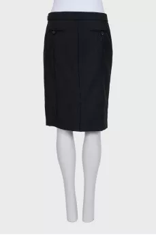 Black pencil skirt with patch pockets
