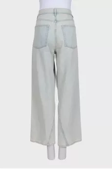 Wide-leg blue jeans with pockets