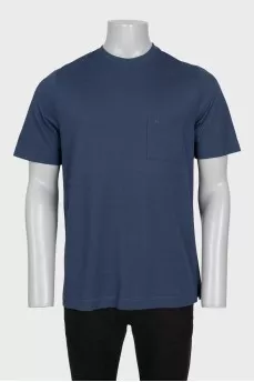 Men's blue t-shirt with patch pocket