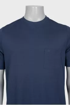 Men's blue t-shirt with patch pocket