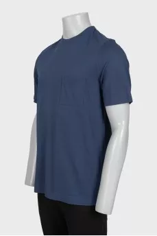 Men's blue t-shirt with patch pocket