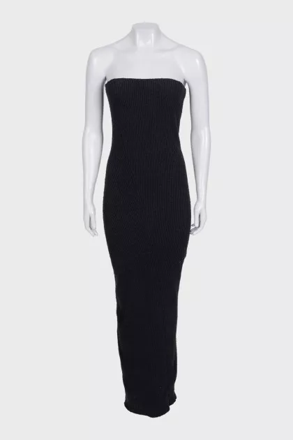 Black bodycon dress