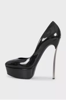 Black shiny patent leather shoes