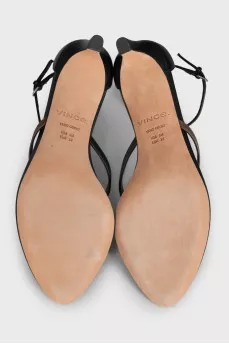 Leather kitten heel sandals