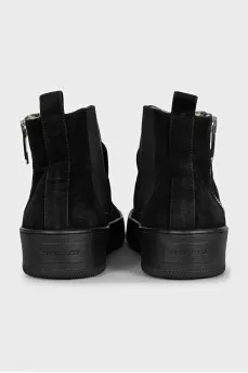 Suede boots with silver decor