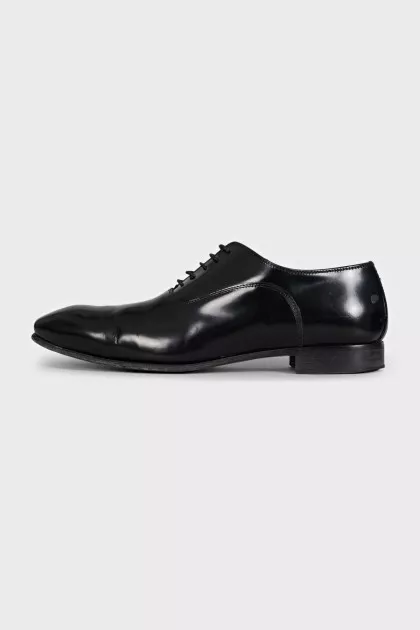 Men's black leather lace-up shoes