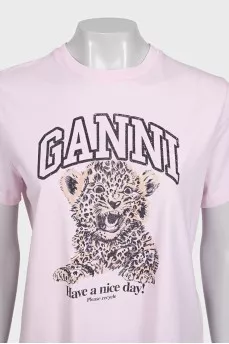 Pink straight-cut t-shirt with a print