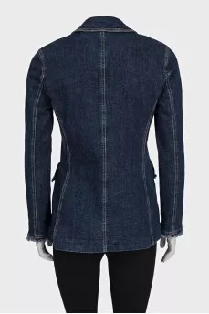 Fitted denim jacket with a button