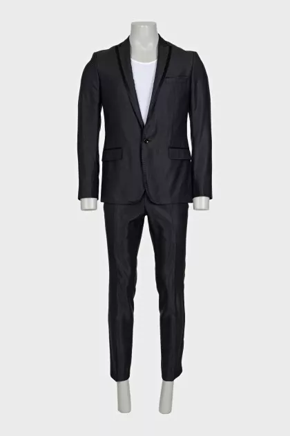 Men's suit consisting of a jacket and trousers with stripes