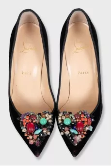 Velvet shoes with decorated toes