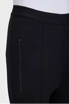 Leggings with zippered pockets