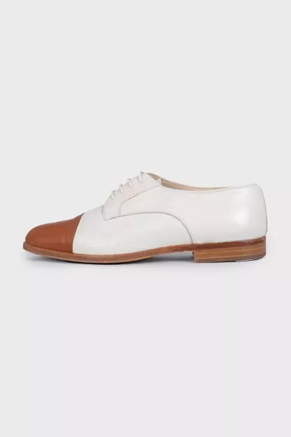 Two-tone leather lace-up shoes