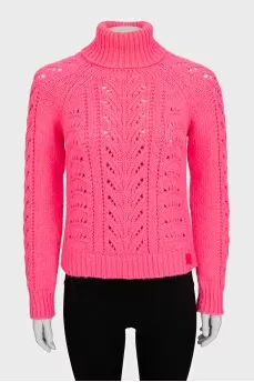 Pink sweater with perforations