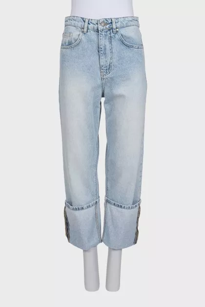 Straight-leg jeans with rolled hem