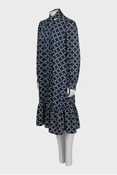 Straight-cut dress with a signature print