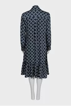 Straight-cut dress with a signature print