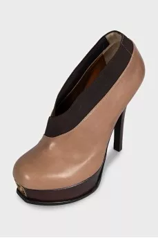 Leather ankle boots with elastic heels