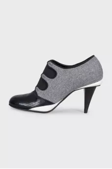 Ankle boots made of textile and leather
