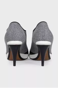 Ankle boots made of textile and leather