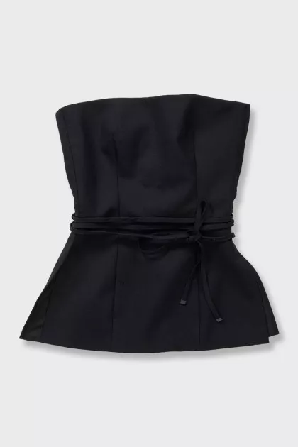 Gwen's Black Top