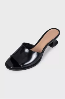 Smooth leather mules with heels