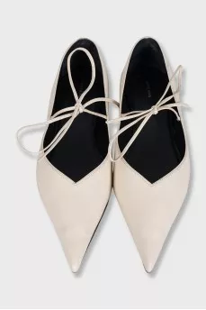 Leather ballet flats with laces