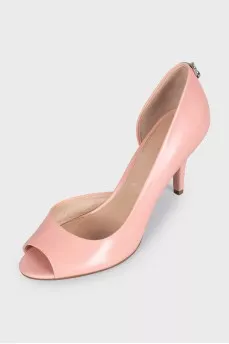 Pink leather open-toe shoes