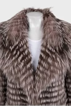 Straight-cut fur coat with short sleeves