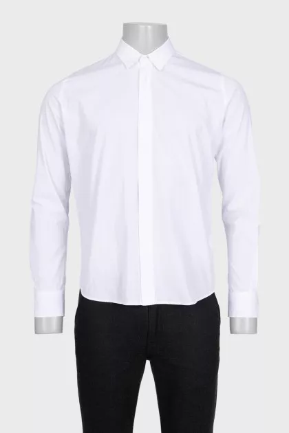 Men's white button-down shirt with long sleeves