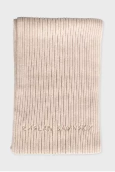 Merino wool scarf with tag