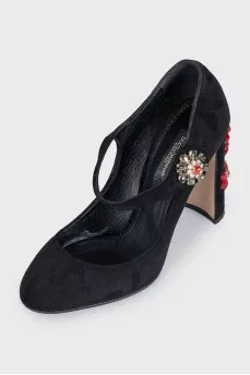 Suede shoes decorated with crystals