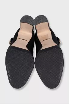 Suede shoes decorated with crystals