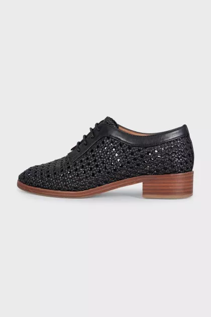 Black woven leather shoes
