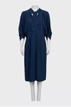Blue fitted dress with puff sleeves