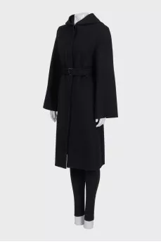 Cashmere coat with tag